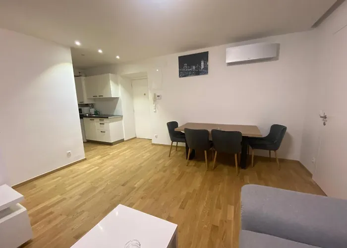 Niceapartstephans